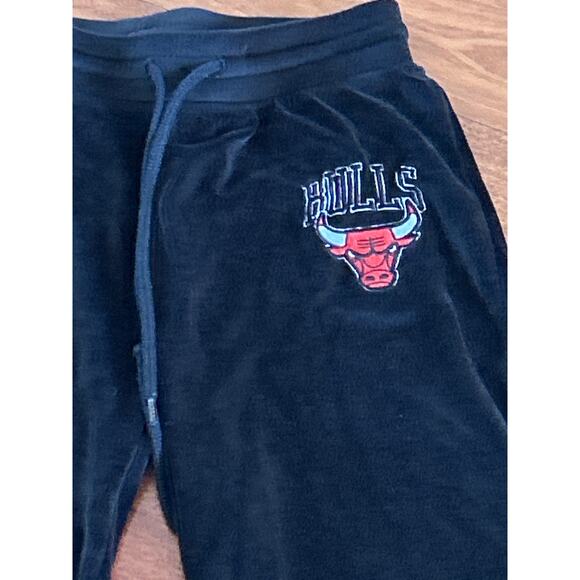 Chicago Bulls Velour Wide Leg Pants - Picture 2 of 6